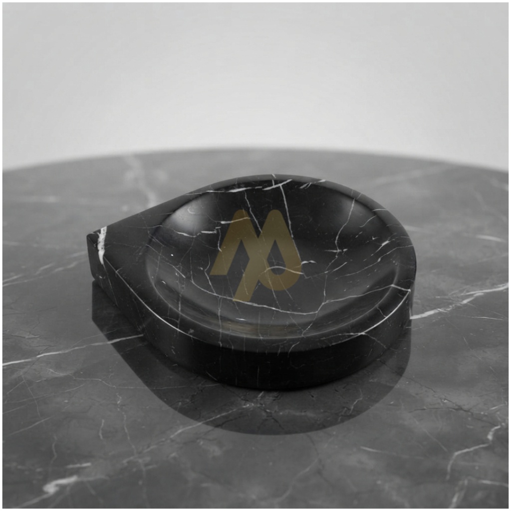 Black Teardrop Mable